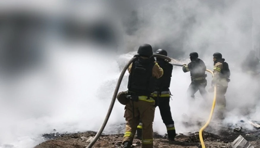 Пожежа на підприємстві харчової промисловості у Павлограді після удару 23 липня