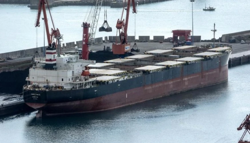 Комерційне судно Christiana B, пошкоджене в морі
