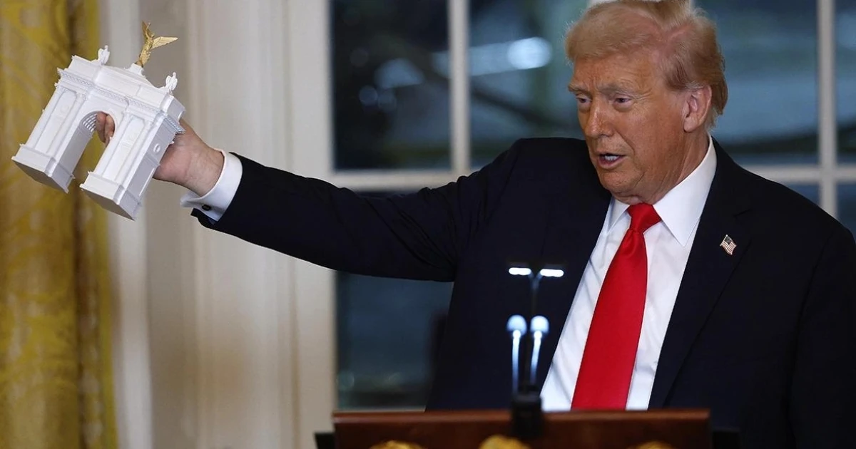 Трамп анонсував зміну функції вашингтонської арки: дрони та снайпери замість меморіалу
